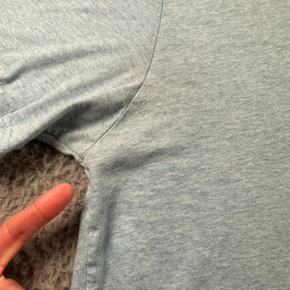 Psycho Bunny Men's Light Blue V-Neck‎ T-Shirt Size 8 Pima Cotton - Picture 3 of 9